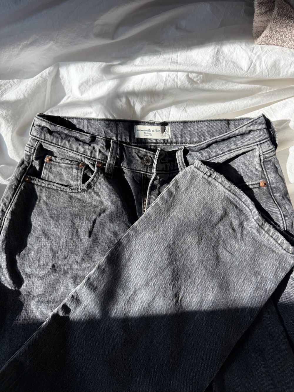 Abercrombie & Fitch Low Rise Baggy Jeans - Washed Black